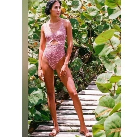 NWT Andie Swim Samoa One Piece Swimsuit Ditsy Floral Rose Sz S